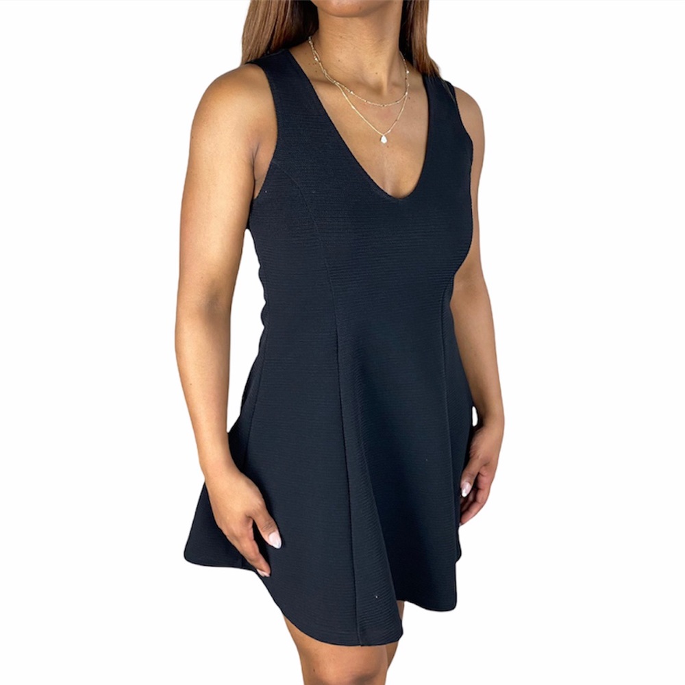 Forever 21 Black Dress Size M